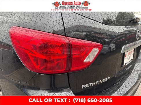 Used 2019 Nissan Pathfinder S AWD/4WD image 31