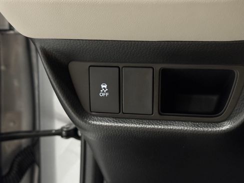 New 2026 Honda HR-V LX image 25