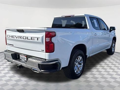 Used 2022 Chevrolet Silverado 1500 LT AWD/4WD image 5