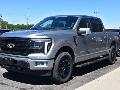 Used 2024 Ford F150 Lariat w/ Equipment Group 502A High AWD/4WD image 18