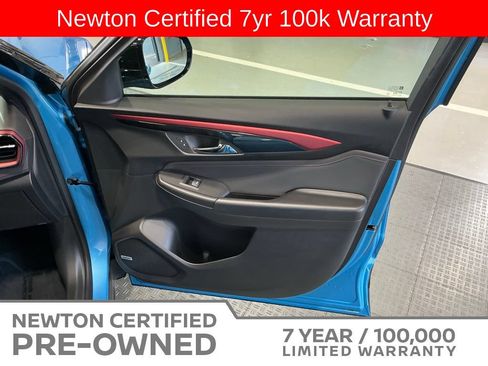 Used 2025 Chevrolet TrailBlazer RS w/ Convenience Package FWD image 47