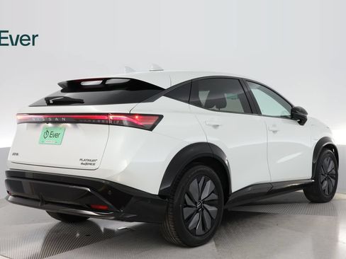 Used 2025 Nissan Ariya Platinum AWD/4WD image 3