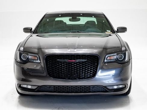 Certified 2023 Chrysler 300 S RWD image 4