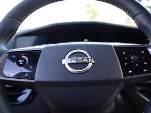 Certified 2025 Nissan Murano SV AWD/4WD image 9