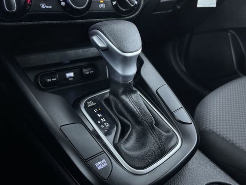 Used 2024 Kia Soul LX image 20