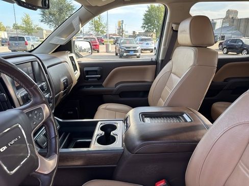 Used 2017 GMC Sierra 1500 Denali w/ Denali Ultimate Package image 10