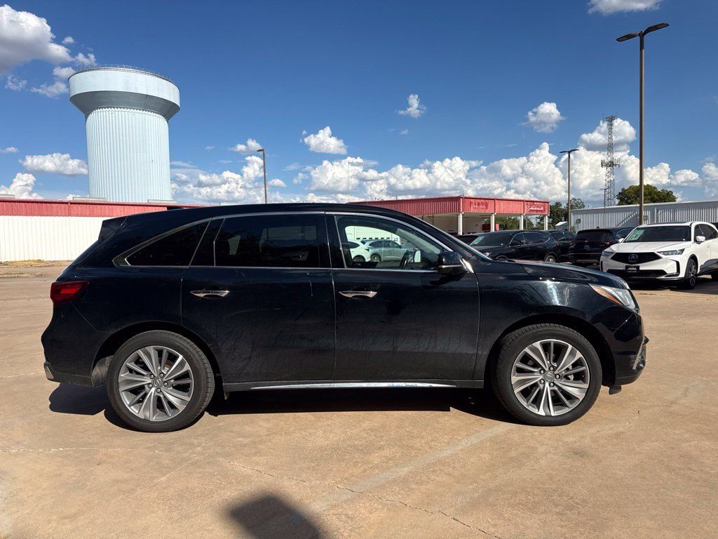 Used 2017 Acura MDX w/ Technology Package FWD image 4
