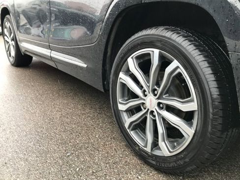 Used 2019 GMC Terrain Denali w/ Advanced Safety Package image 11