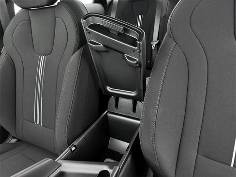 New 2025 Hyundai Elantra Sport FWD image 18