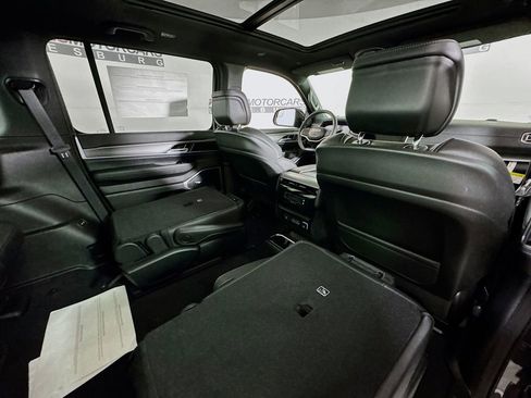 New 2026 Jeep Grand Wagoneer 4WD w/ Premium Group I image 28