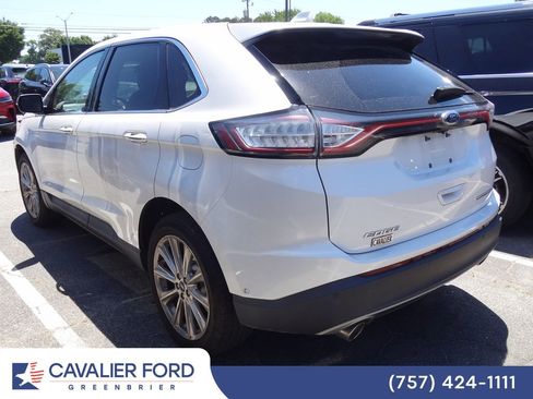 Used 2018 Ford Edge Titanium w/ Equipment Group 302A FWD image 4