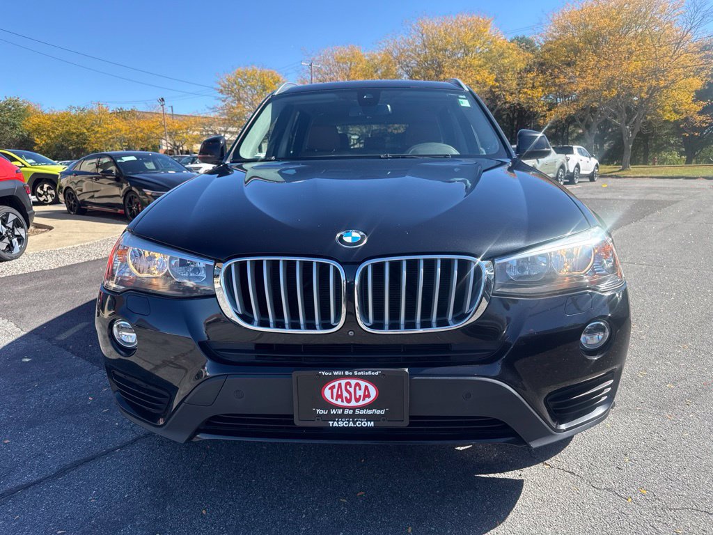 Used 2017 BMW X3 xDrive28i AWD/4WD image 2