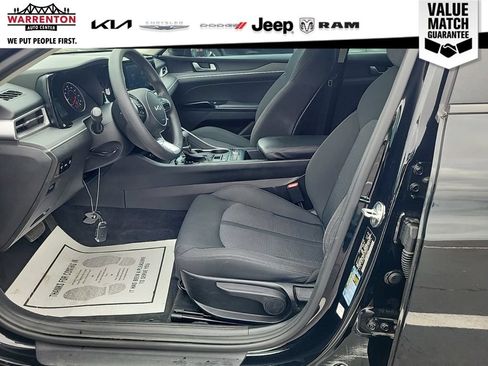 Used 2022 Kia K5 LXS FWD image 9