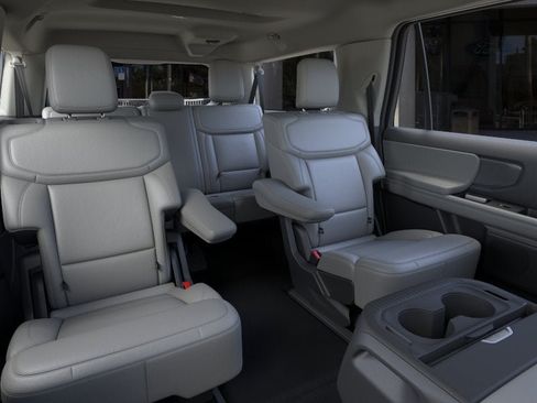 New 2026 Ford Expedition Max Active RWD image 11
