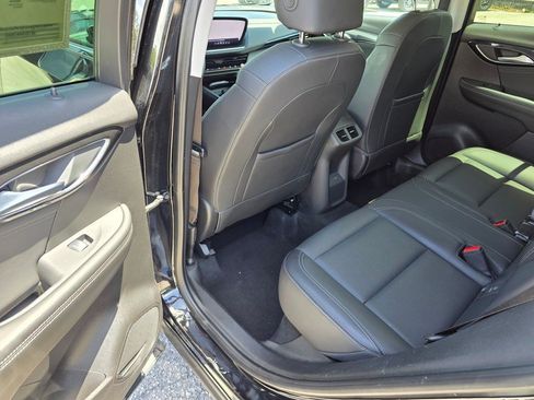 Used 2024 Buick Envision Preferred AWD/4WD image 29