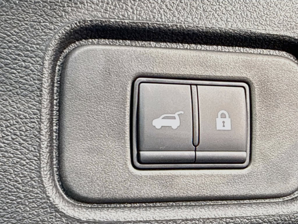 Certified 2026 Nissan Pathfinder Platinum AWD/4WD image 31