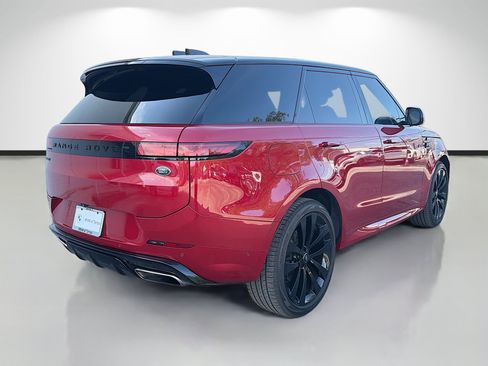 Used 2023 Land Rover Range Rover Sport SE Dynamic AWD/4WD image 3