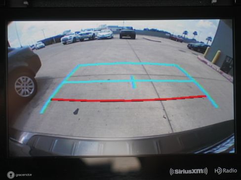 Used 2019 Toyota Sienna XLE FWD image 21