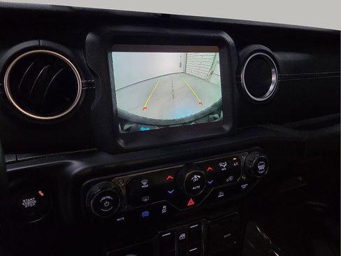 Used 2022 Jeep Wrangler Unlimited Sahara w/ Dual Top Group image 12