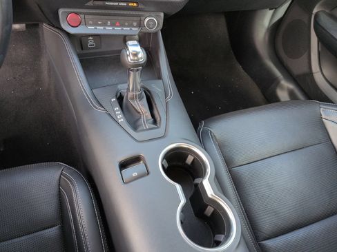 Used 2025 Ford Mustang GT Premium RWD image 17