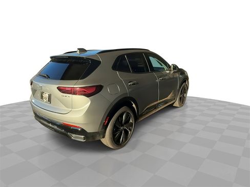 Certified 2025 Buick Envision Sport Touring image 8