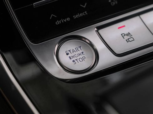 Used 2019 Audi Q8 Prestige image 21