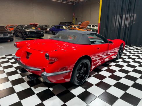 Used 1999 Chevrolet Corvette Convertible w/ Memory Pkg RWD image 9