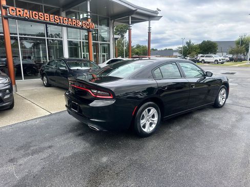 Used 2021 Dodge Charger SXT w/ Leather Interior Group RWD image 3