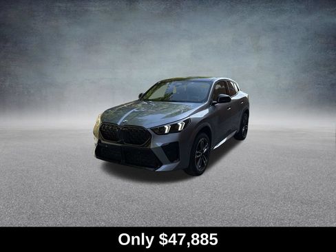 Used 2026 BMW X2 xDrive28i AWD/4WD image 4