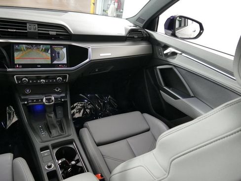 Used 2024 Audi Q3 2.0T Premium Plus AWD/4WD image 26