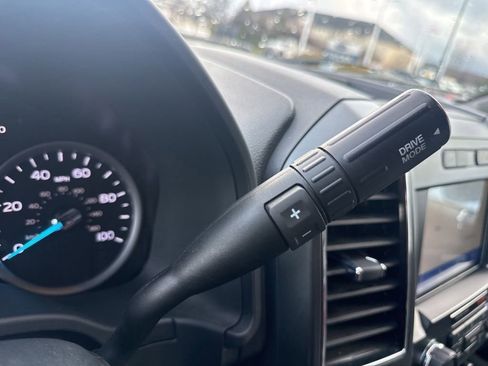 Used 2022 Ford F250 XLT image 30