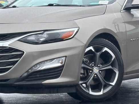 Certified 2023 Chevrolet Malibu LT image 2