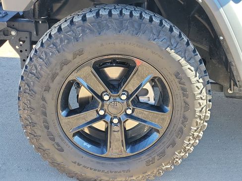 Used 2022 Jeep Wrangler Unlimited Sport image 16