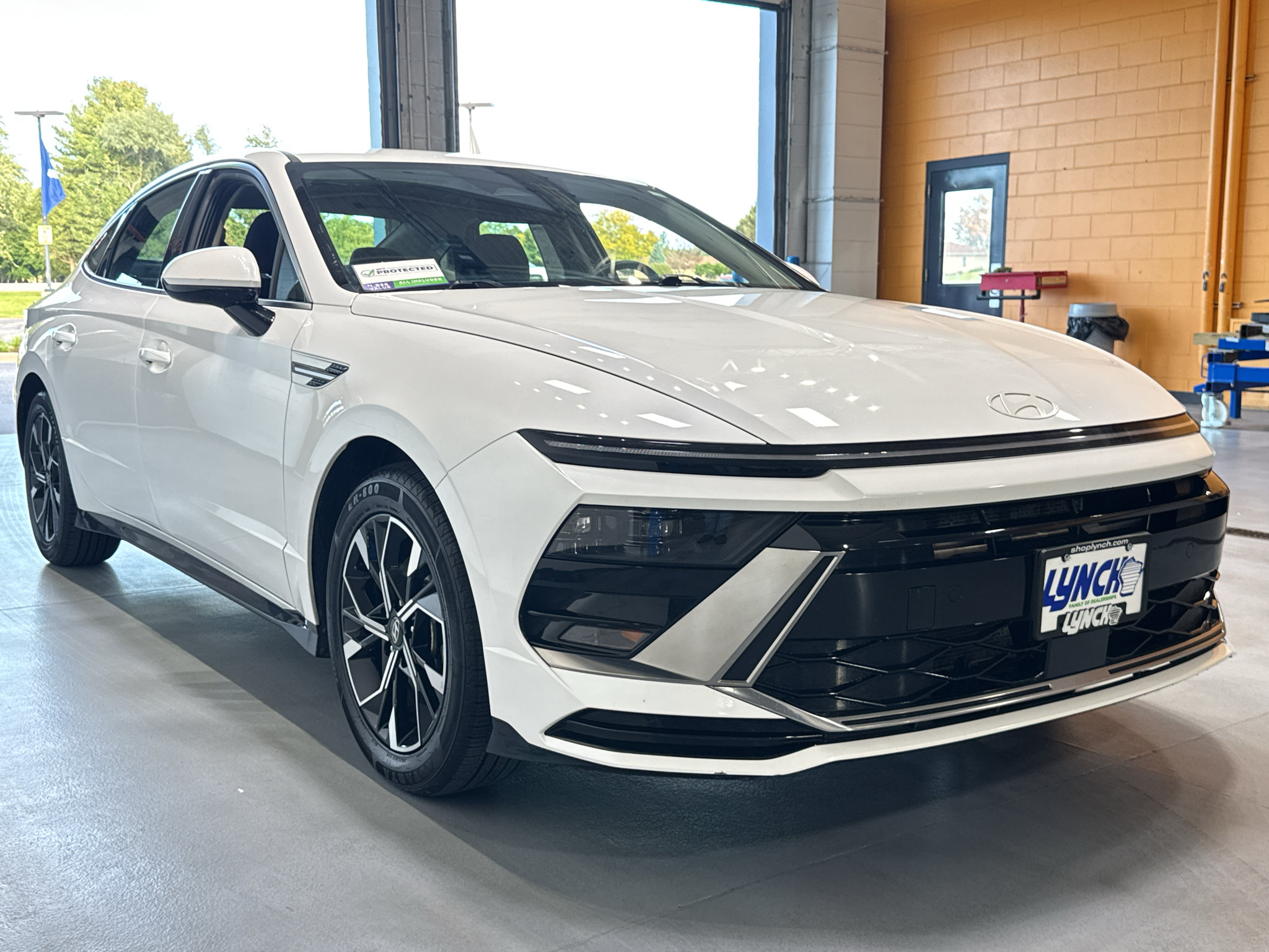 Used 2025 Hyundai Sonata SEL FWD image 8