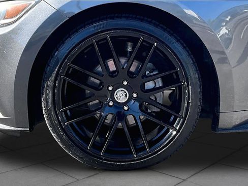 Used 2015 Ford Mustang Premium RWD image 8