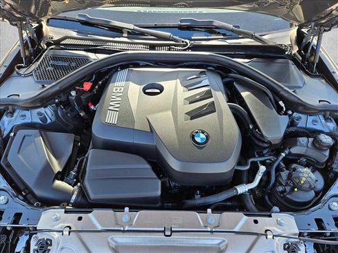 Certified 2025 BMW 330i Sedan w/ Convenience Package image 29