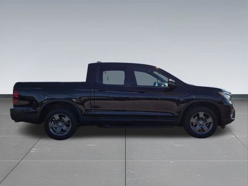 Used 2025 Honda Ridgeline TrailSport image 7