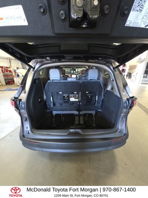 Used 2024 Toyota Sienna XLE w/ XLE Plus Package AWD/4WD image 15