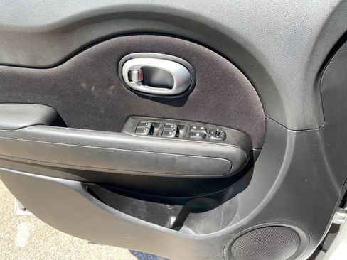 Used 2017 Kia Soul + FWD image 13