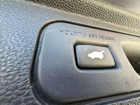 Used 2025 Honda Odyssey EX-L image 32