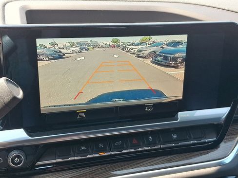 Certified 2023 Chevrolet Silverado 1500 LT AWD/4WD image 18