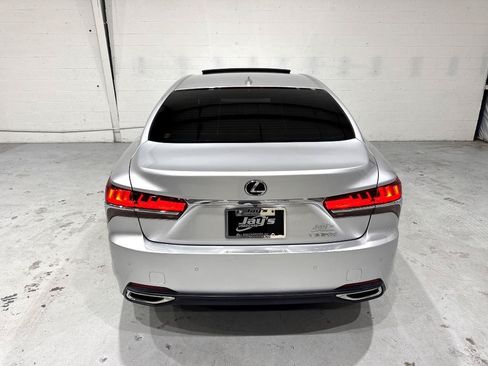 Used 2018 Lexus LS 500 w/ Accessory Package (Z1) RWD image 28