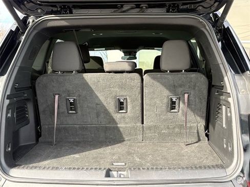 Used 2025 GMC Acadia Elevation image 23