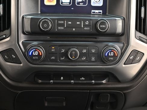 Used 2015 Chevrolet Silverado 1500 LTZ AWD/4WD image 19