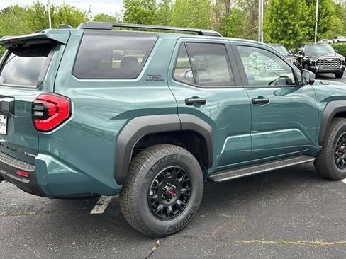 New 2026 Toyota 4Runner TRD Off-Road Premium AWD/4WD image 33
