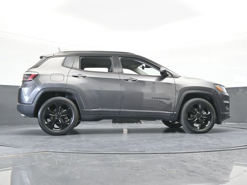 Used 2021 Jeep Compass Latitude image 54