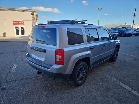 Used 2015 Jeep Patriot Sport image 5