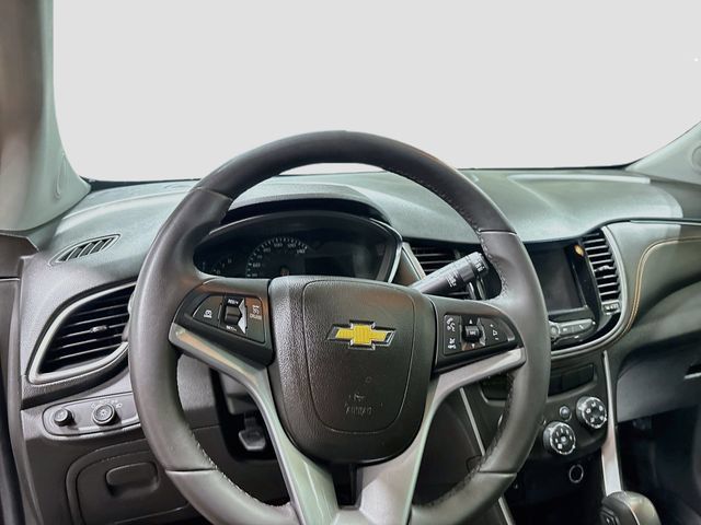 Used 2021 Chevrolet Trax LT w/ Redline Edition AWD/4WD image 10