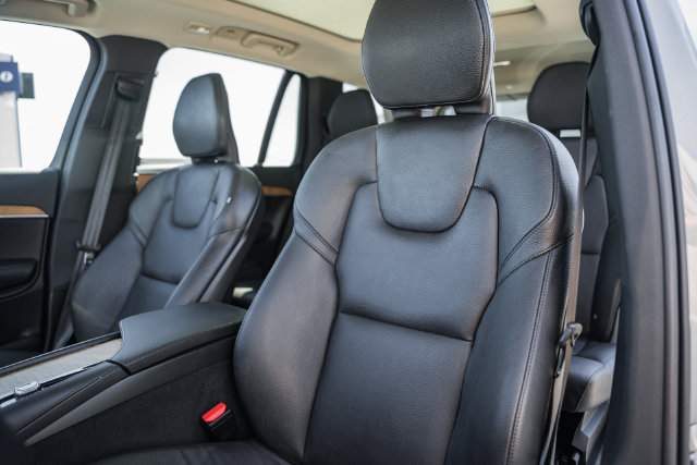 Used 2025 Volvo XC90 B6 Plus w/ Protection Package Premier AWD/4WD image 35
