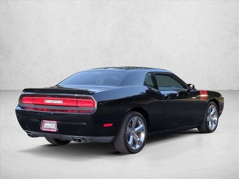 Used 2013 Dodge Challenger R/T RWD image 5